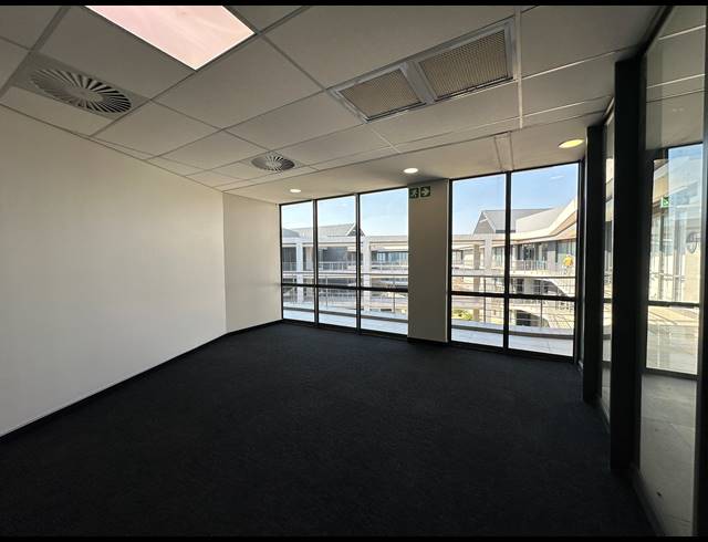 222.50M² OFFICE TO LET IN IRENE
